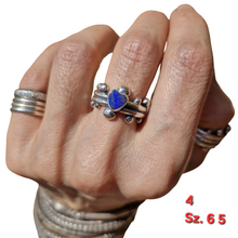 Load image into Gallery viewer, Dotty Heart Rings