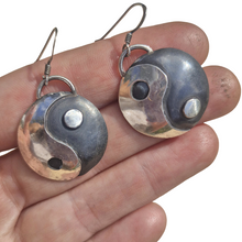 Load image into Gallery viewer, Yin Yang 925 Silver Earrings