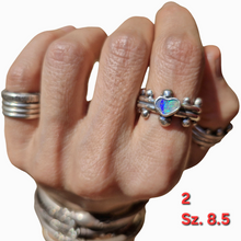 Load image into Gallery viewer, Dotty Heart Rings