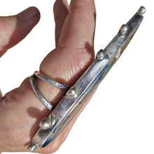 Load image into Gallery viewer, Dotty Claw 925 Silver Ring