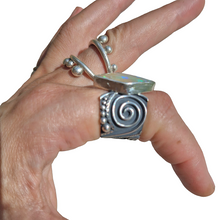 Load image into Gallery viewer, Boulder Opal Ring