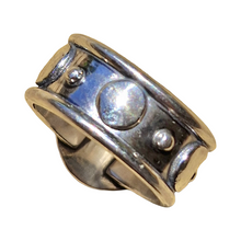 Load image into Gallery viewer, Campitos Turquoise Moonphase Ring