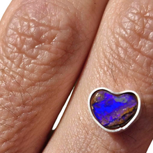 Load image into Gallery viewer, Custom Dotty Heart Ring
