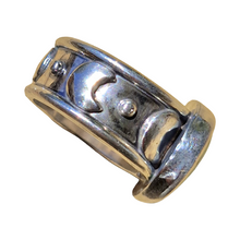 Load image into Gallery viewer, Campitos Turquoise Moonphase Ring