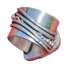 Load image into Gallery viewer, Waves of Life Boulder Opal Ring