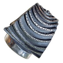 Load image into Gallery viewer, Drop in the Ocean Opal Ring