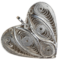 Load image into Gallery viewer, Laura Lee Filigree Heart Pendant