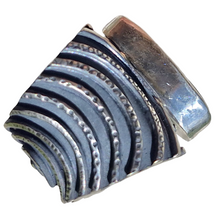 Load image into Gallery viewer, Drop in the Ocean Opal Ring