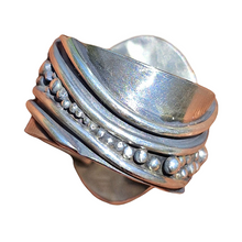 Load image into Gallery viewer, Waves of Life Lightning Ridge Ring