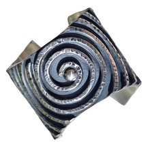 Load image into Gallery viewer, Drop in the Ocean Opal Ring